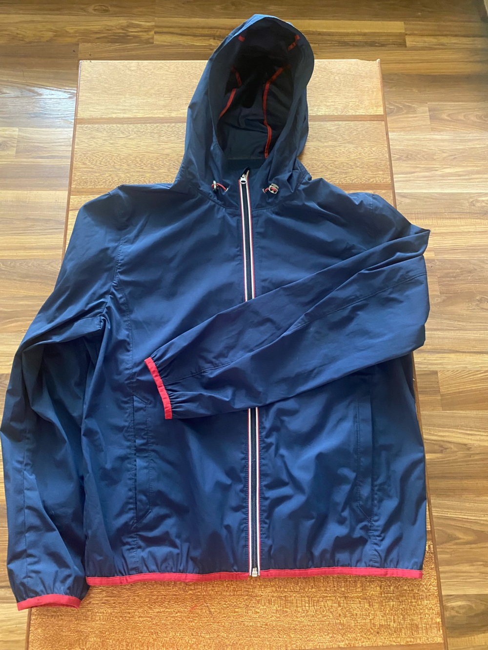 Brooks Brother’s Women’s Large Navy Hooded Windbreaker with Red Accents